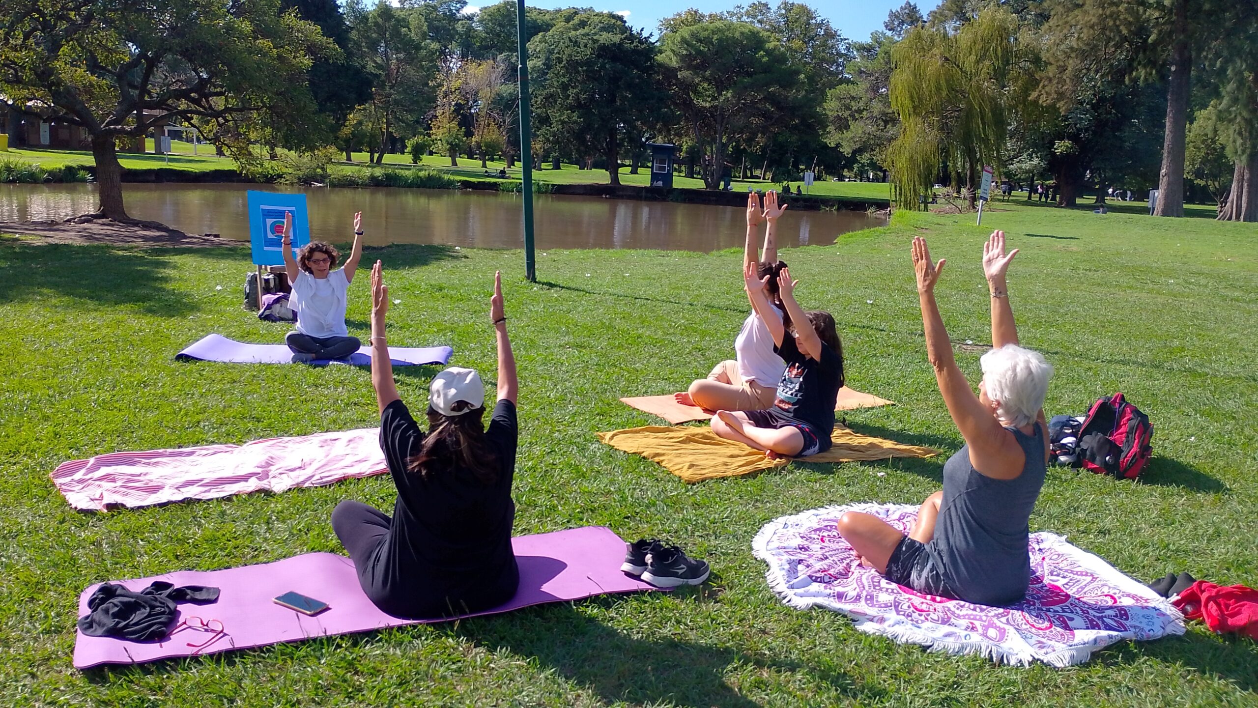 Yoga para todos con la asociación Docentes Inclusivos en Red ACDIR - De ...